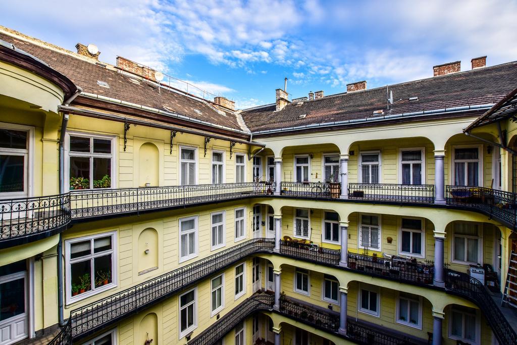 K89: Designer Studio Budapest Exterior foto